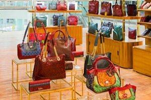 Holii unveils new kiosk at Bengaluru