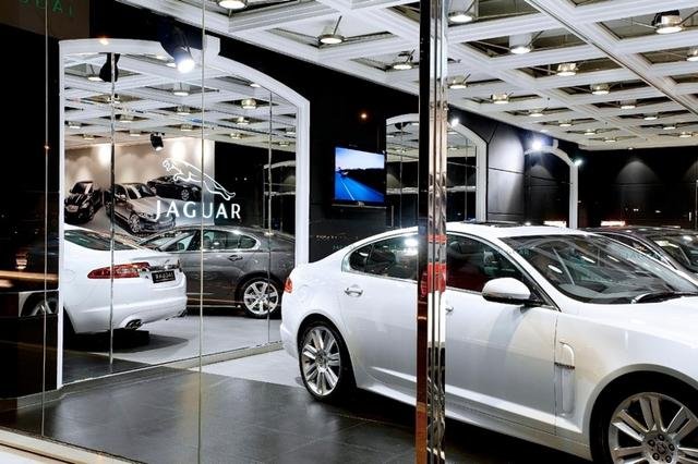You are currently viewing Jaguar Land Rover plans for more showrooms