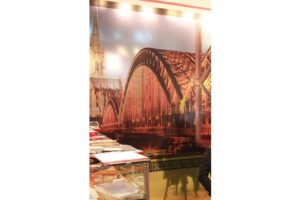 Aslan releases new metal effect film