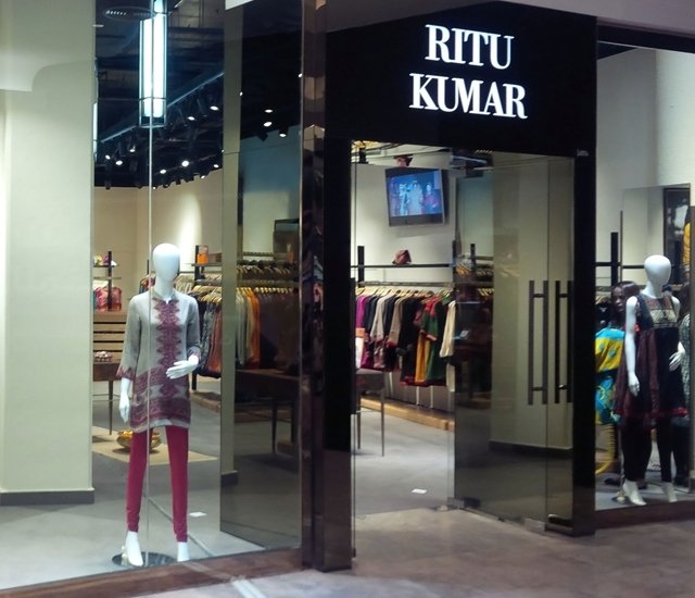 You are currently viewing Ritu Kumar to increase retail stores nationwide