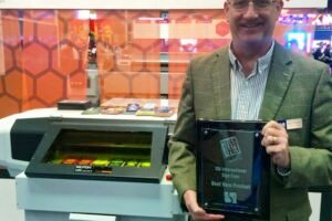 Mutoh ValueJet 426UF wins ‘ISA Best New Product’ award