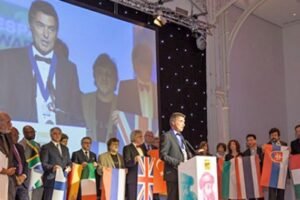 Yaşar Gűvenen as 16th president of FESPA