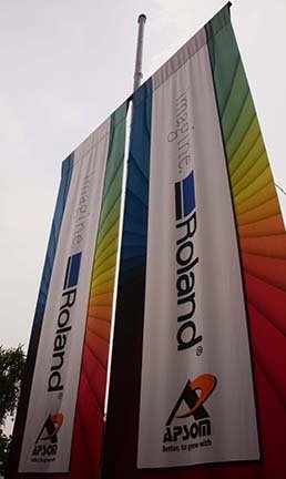 You are currently viewing Roland DG with Apsom Infotex presenting four specific zones at Media Expo 2015