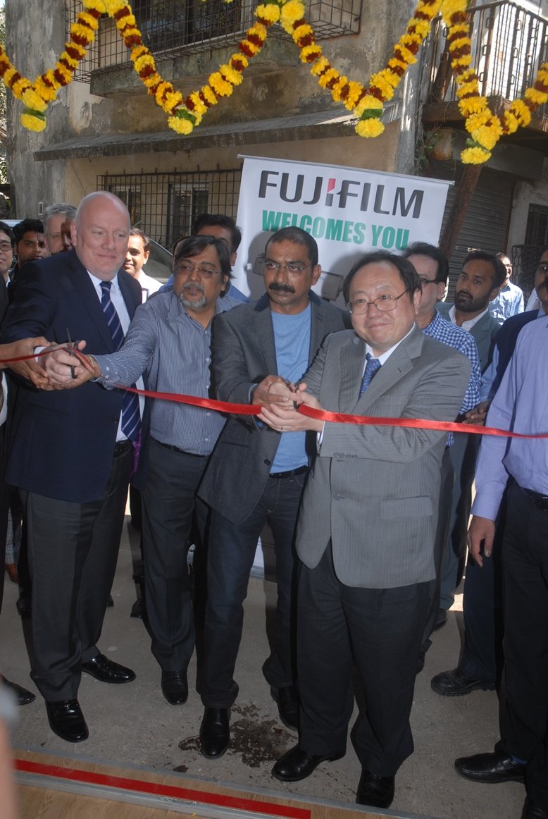 You are currently viewing FUJIFILM India opens its first Demo Centre in Mumbai to showcase graphic arts technology