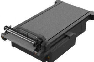 Summa introduces F1330 flatbed cutter