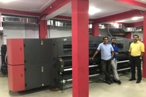 Arrow Digital delivers EFI-VUTEk GS3250LXr Pro to Pixel 2 Print in Bengaluru
