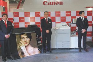 Canon imagePROGRAF Pro wide-format systems launched at PRINTPACK INDIA 2017