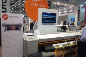 MUTOH introduces ValueJet 1638UR and PerformanceJet 2508UF flatbed at FESPA 2018