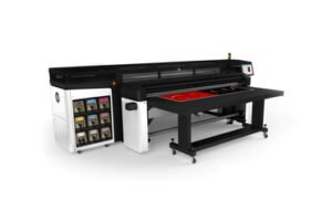 HP launches Latex R2000 rigid printer with HP Latex white ink at FESPA 2018