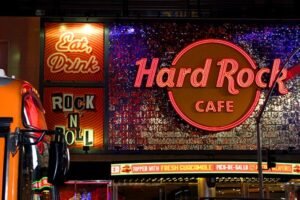Hard Rock Cafe to open six new outlets in three years