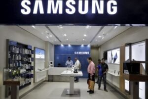 Samsung opens its biggest store in Bengaluru