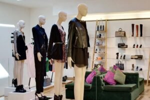 Over 300 global fashion brands to open stores in India by 2020