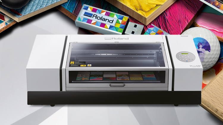 You are currently viewing Roland DG launches new VersaUV LEF2-300 UV flatbed printer
