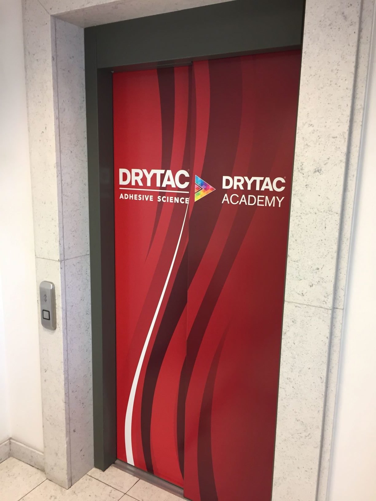 You are currently viewing Drytac offers right graphics media for captive audience