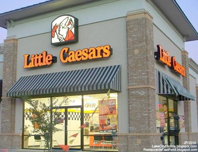 You are currently viewing Little Caesars Pizza marks India entry with two outlets in Ahmedabad