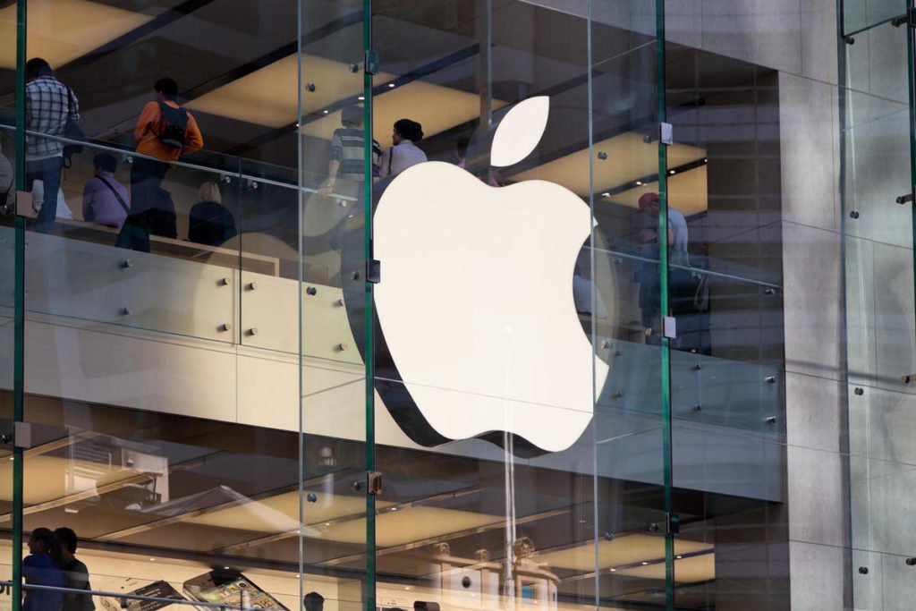apple sign on storefront