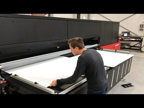 You are currently viewing Agfa releases video featuring live demo of new 3.3m Oberon RTR3300