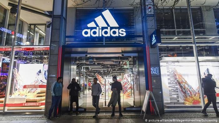 You are currently viewing Adidas gears up for opening bigger stores in India