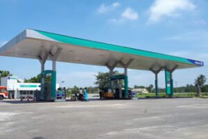 Govt aims at opening 1000 LNG outlets in next three years