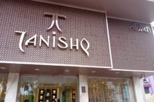 Tanishq unveils 100th retail outlet in south