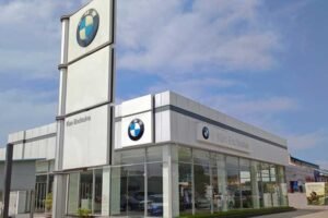 BMW India unveils a new showroom in Chennai
