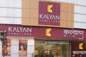 Kalyan Jewellers unveils new showroom in Bengaluru