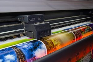 Large-format printing market sails for ‘significant growth’ by 2030