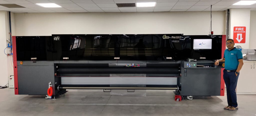 Caterpillar Pro 32r Image