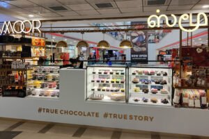 Chocolate brand SMOOR debuts first signature outlet in Mumbai
