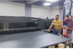 Arrow Digital delivers EFI VUTEk GS3250LX Pro to Bhavesh Signs