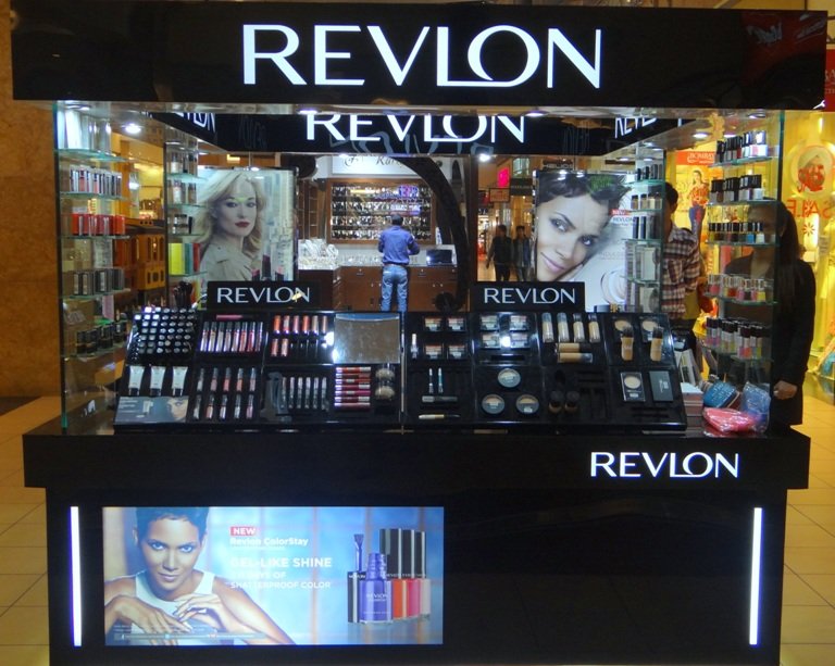 You are currently viewing Revlon India unveils largest ever flagship store in Delhi