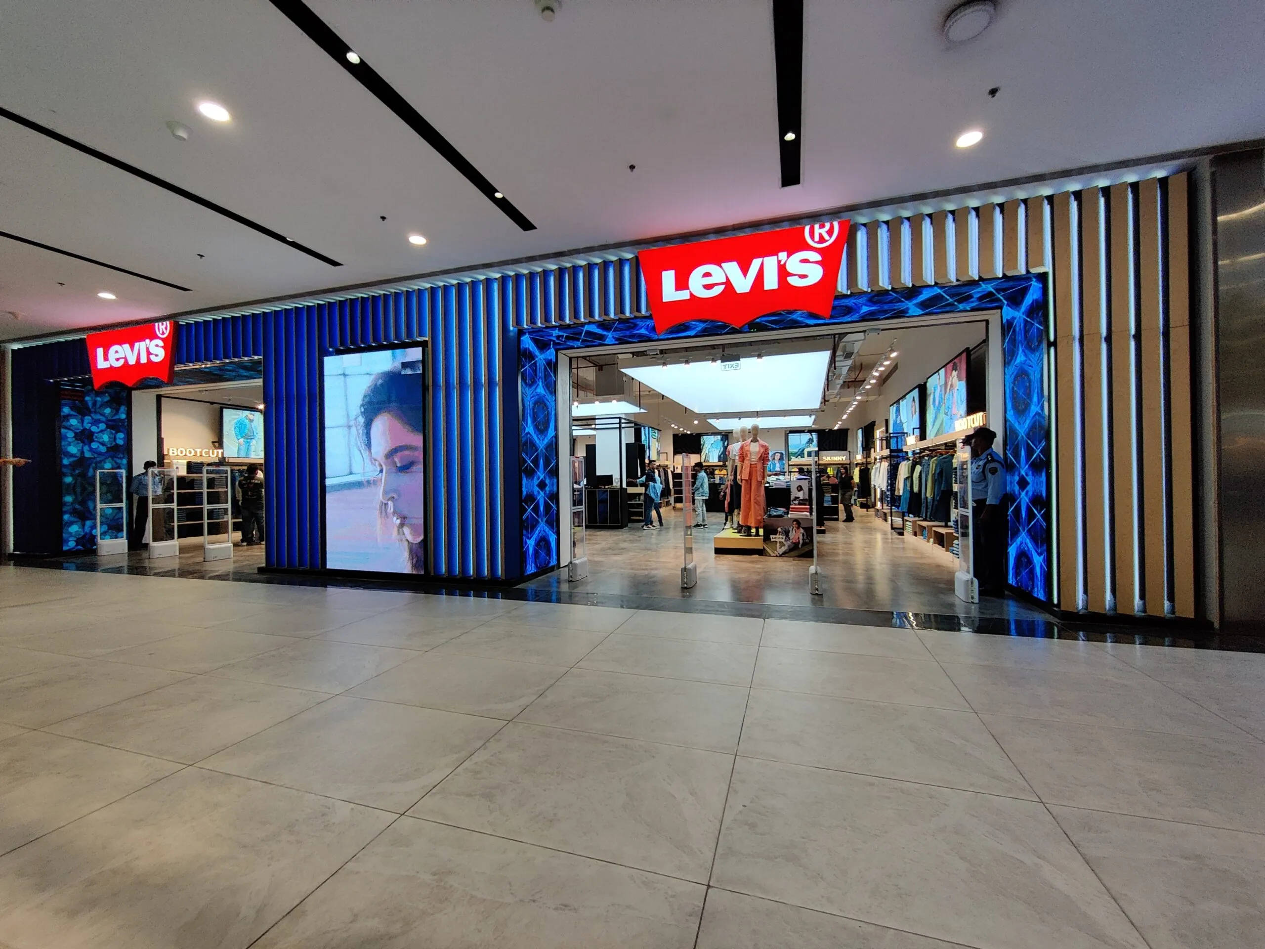 You are currently viewing Levi’s re-launches store in larger format in Chandigarh