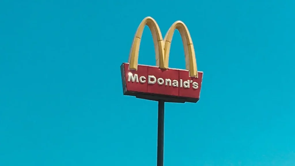 McDonalds completes 25 years in India emil huang j iRFjHCs5o unsplash