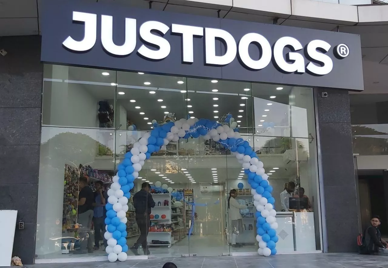 You are currently viewing Pet care retailer JUSTDOGS opens first store in Nagpur