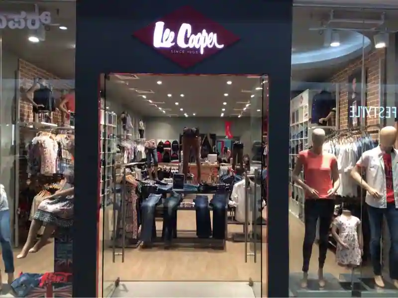 You are currently viewing Lee Cooper opens new flagship outlet in Bengaluru