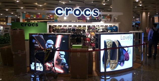 You are currently viewing Crocs unveils new concept store in Kolkata