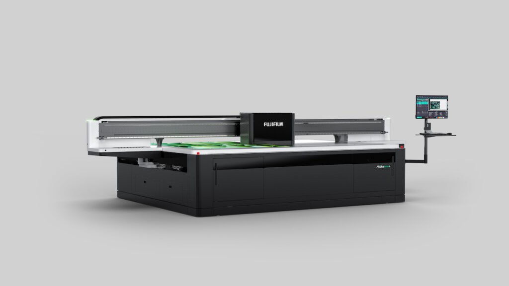 E FUJXX Acuity Prime L 01