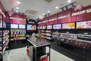 Jaquline USA unveils first standalone outlet in India