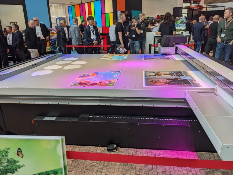 You are currently viewing Canon unveils two new Arizona flatbed UV printers at FESPA 2023 Muinich