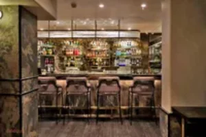 Mumbai gets new progressive bar ‘Maikada’