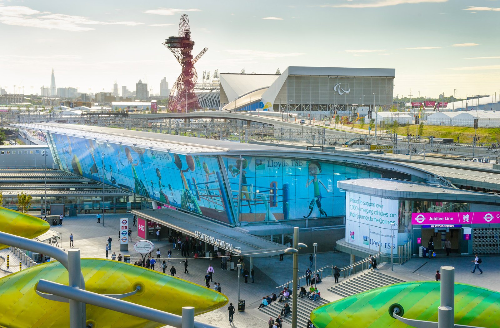 Read more about the article Dramatic whole wrap of Stratford Station