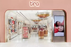 Tira by Reliance debuts retail outlet in Hyderabad