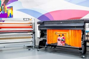 Barcelona HP Demo centre welcomes Kala Mistral 1650 laminator