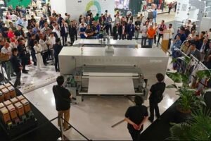 EPSON demonstrates Monna Lisa ML-13000 single-step fabric printer at drupa 2024