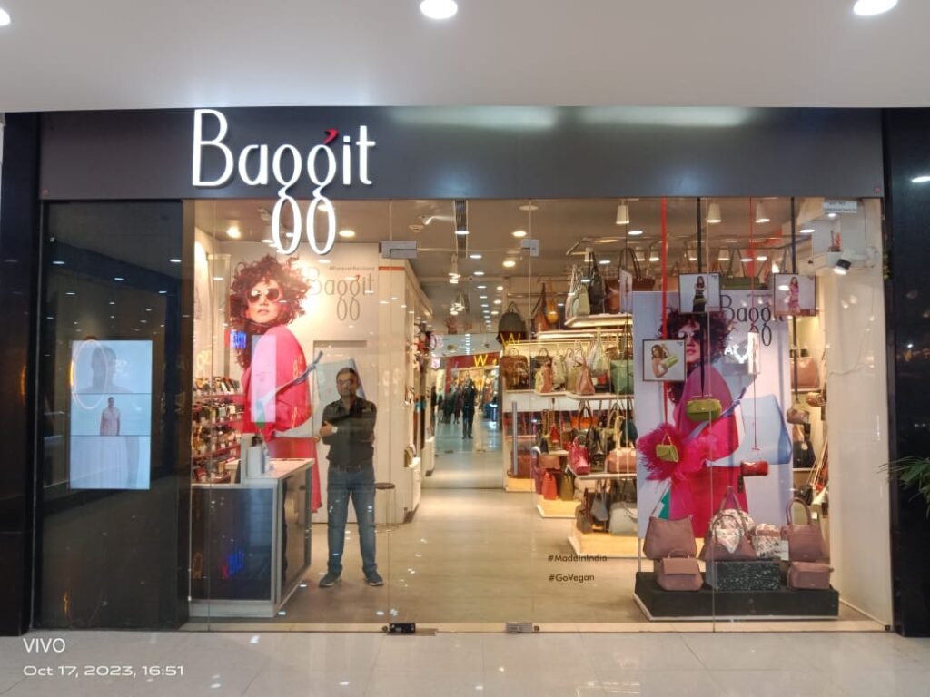 baggit front