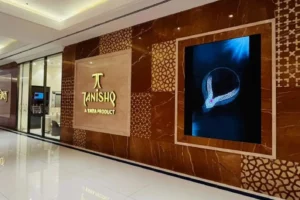 Titan opens six new flagship stores in Delhi