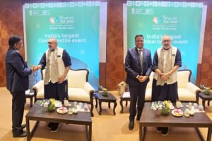 Textile Minister Giriraj Singh and Colorjet Chairman discuss sustainability and ‘Make in India’ in textile printing