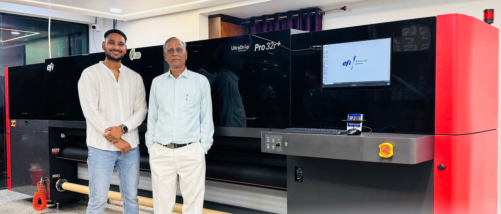 Read more about the article Central India’s first EFI Pro 32r+ printer installed at Jabalpur’s SS Communications