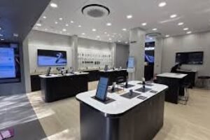 Samsung India launches new store in Indore