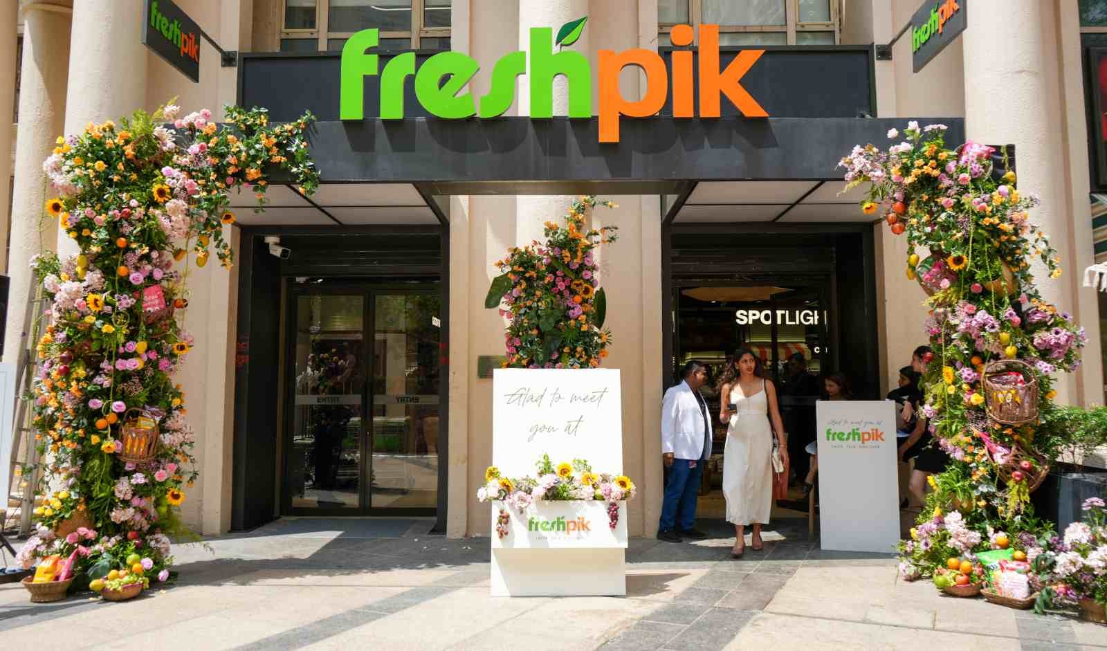 Read more about the article Reliance Freshpik opens fresh store in Mumbai       